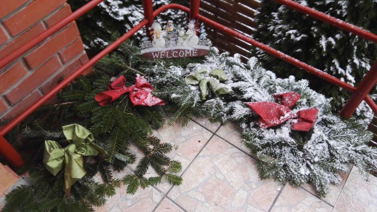 Nyirjes Vendeghaz Hotel Balassagyarmat Bagian luar foto